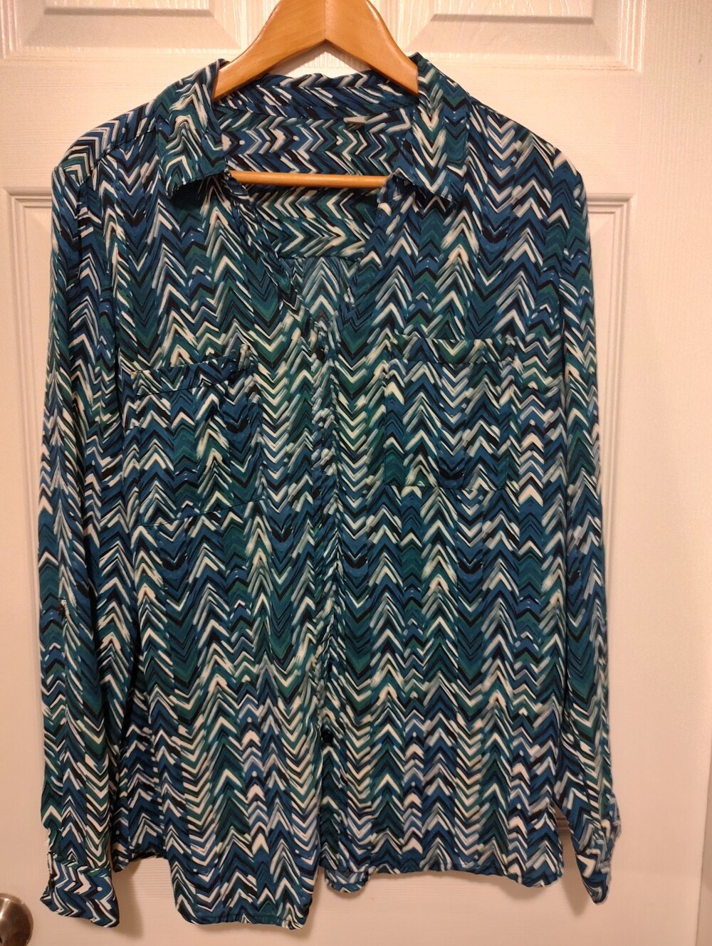 Women's Chevron-Print Button-Down Shirt in Teal and Blue